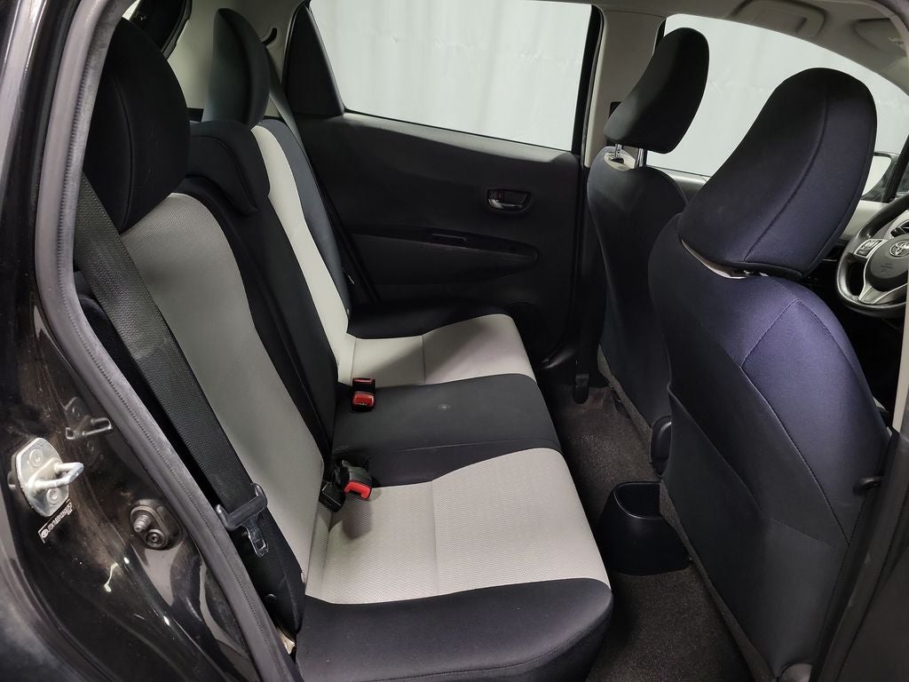 2012 Toyota Yaris LE