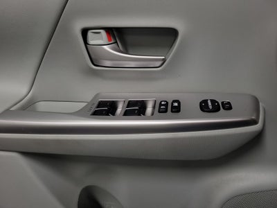 2013 Toyota Prius v Five