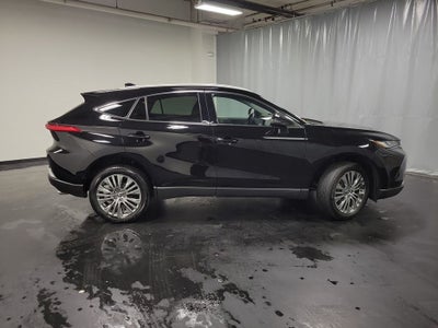 2023 Toyota Venza XLE