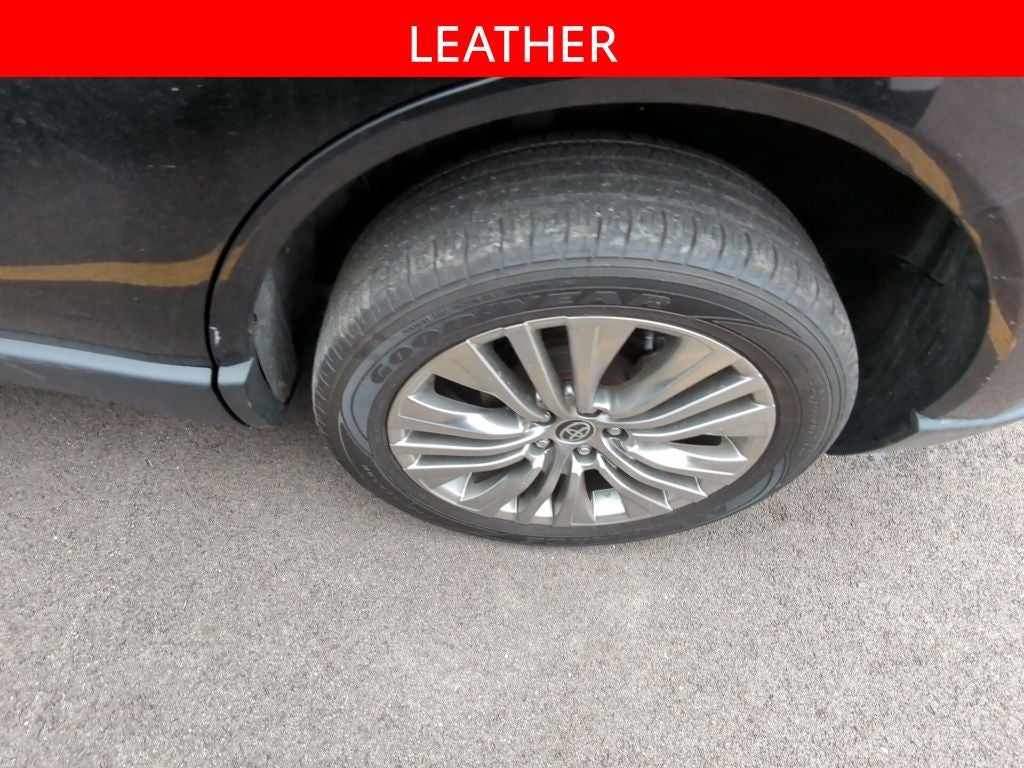 2022 Toyota Venza XLE