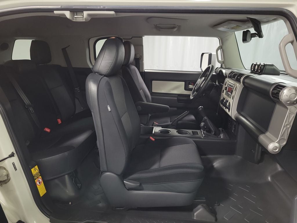 2014 Toyota FJ Cruiser Base