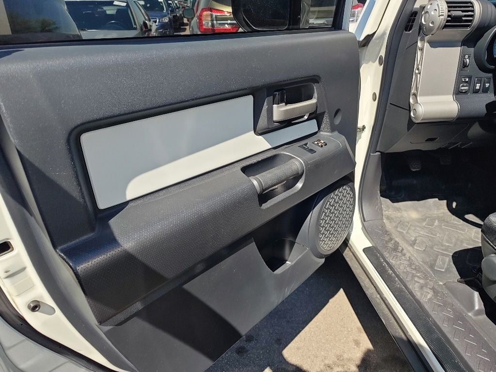 2014 Toyota FJ Cruiser Base
