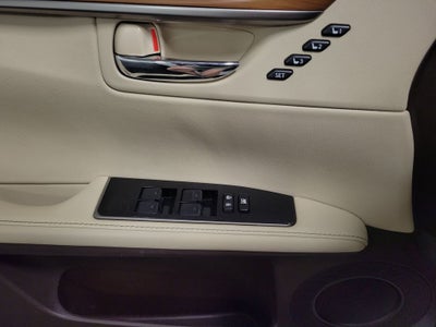 2018 Lexus ES 300h