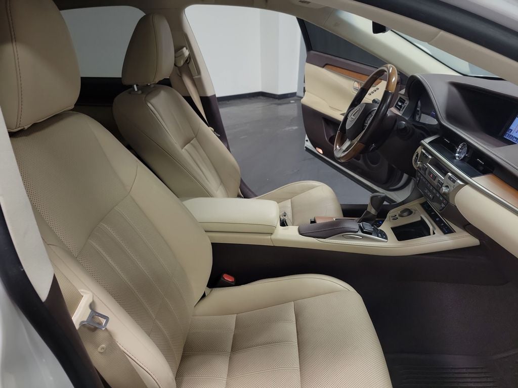 2018 Lexus ES 300h