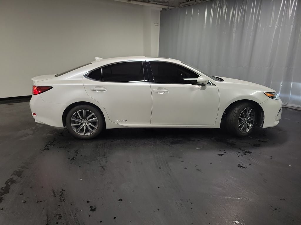 2018 Lexus ES 300h