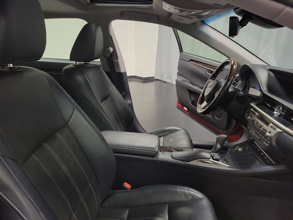 2018 Lexus ES 300h