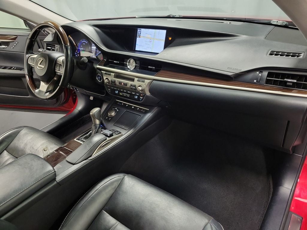2018 Lexus ES 300h