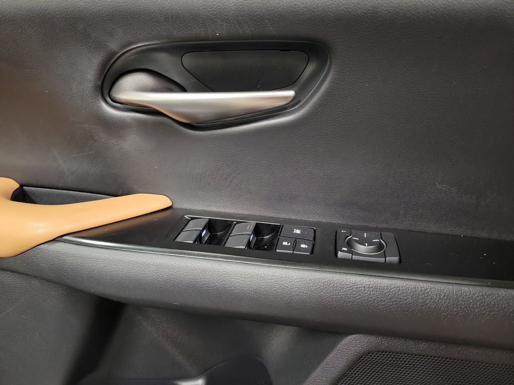 2019 Lexus UX 250h Base
