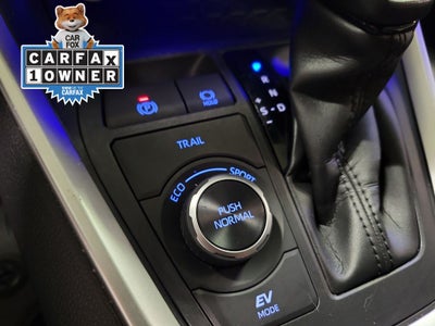 2022 Toyota RAV4 Hybrid SE