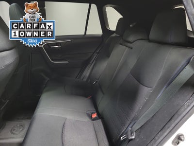2022 Toyota RAV4 Hybrid SE