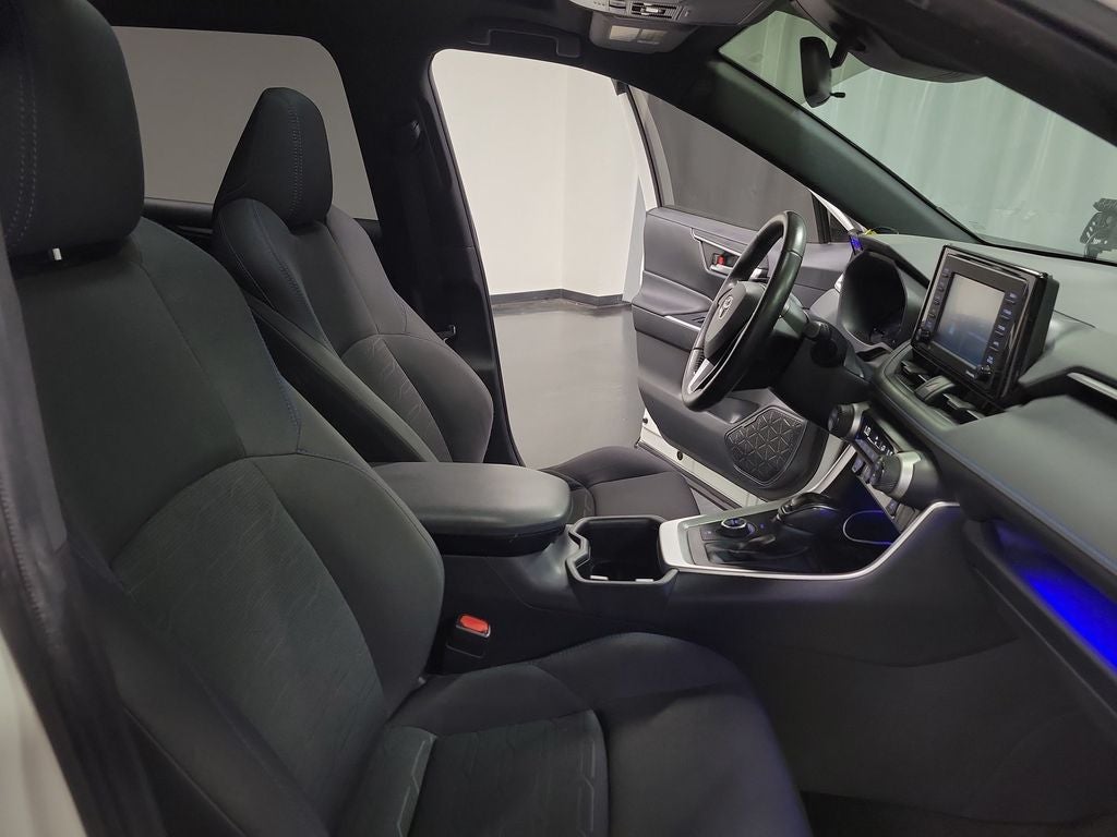 2022 Toyota RAV4 Hybrid SE
