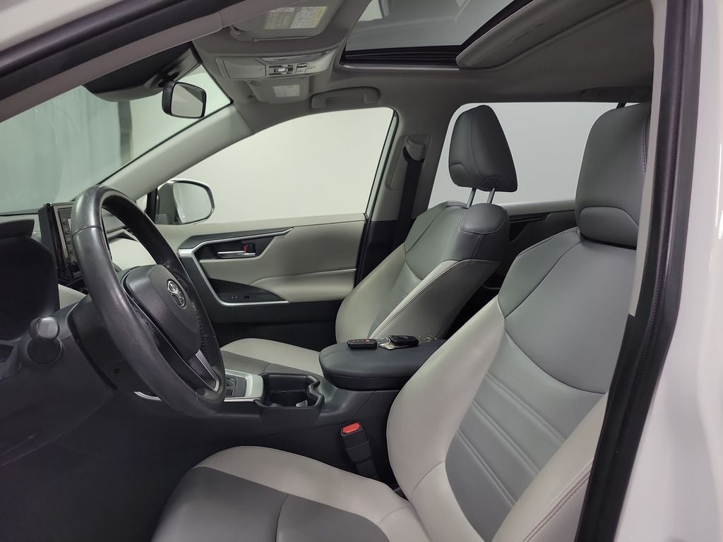 2020 Toyota RAV4 XLE Premium