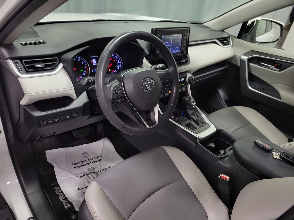 2020 Toyota RAV4 XLE Premium