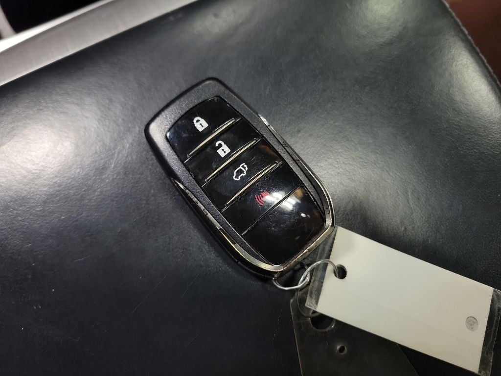 2018 Toyota Land Cruiser Base