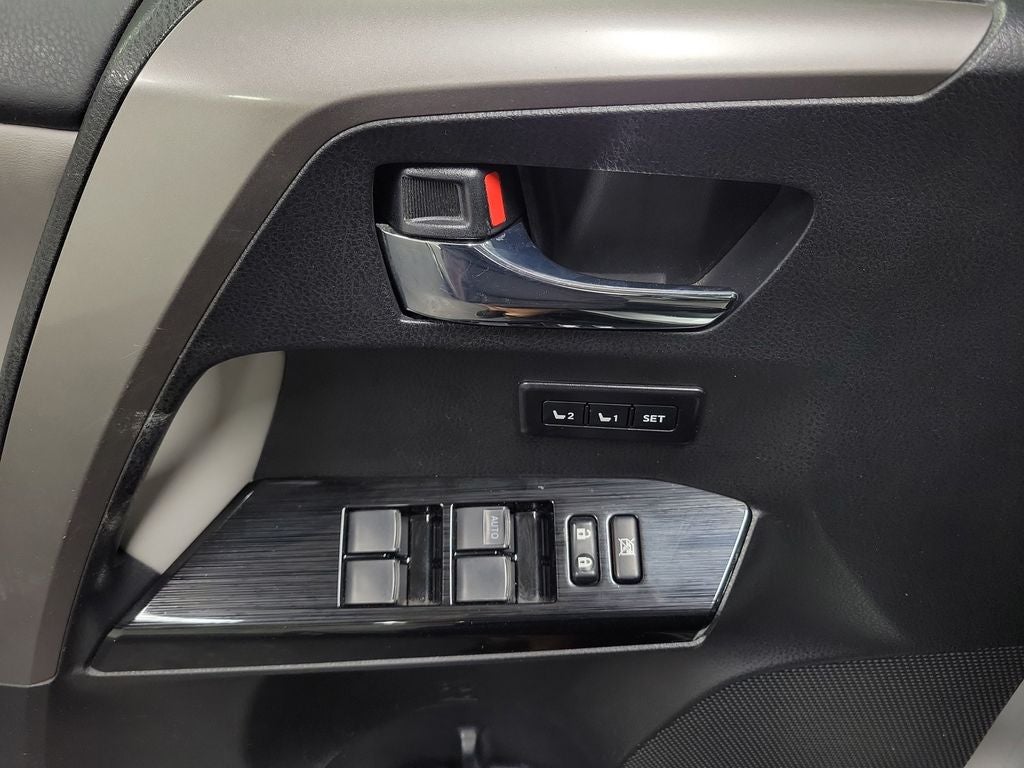2016 Toyota RAV4 Hybrid Limited