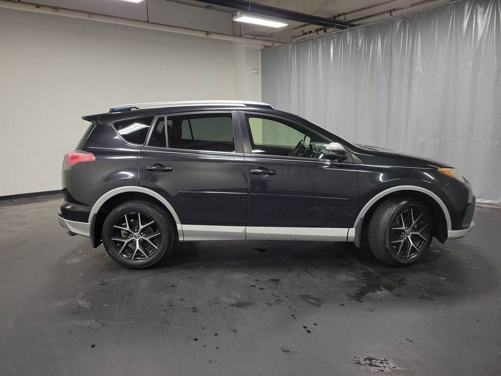 2016 Toyota RAV4 SE