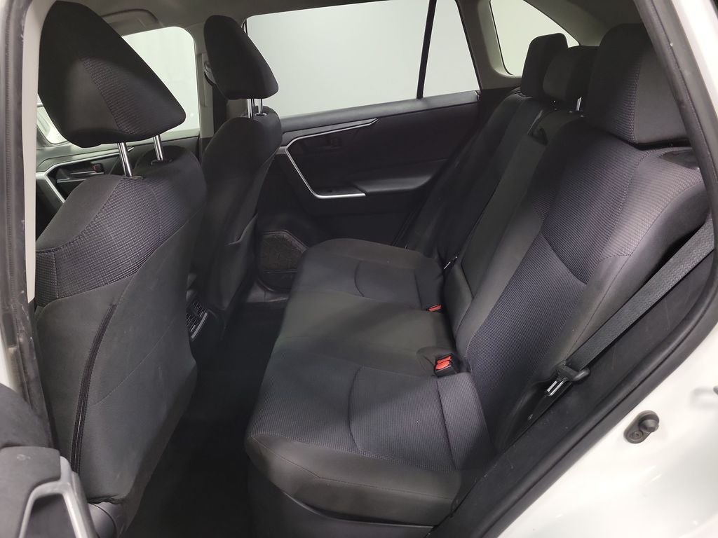 2020 Toyota RAV4 Hybrid LE