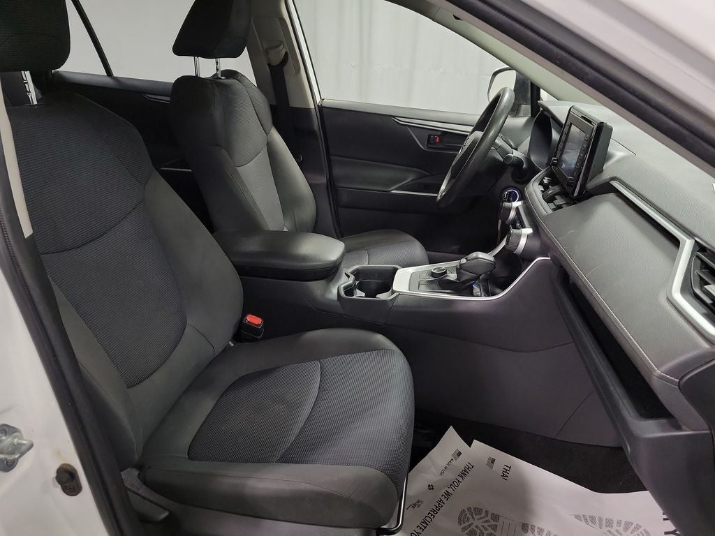 2020 Toyota RAV4 Hybrid LE