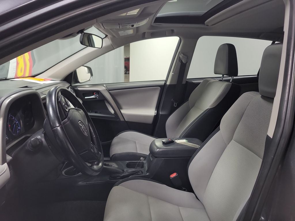 2017 Toyota RAV4 Hybrid XLE