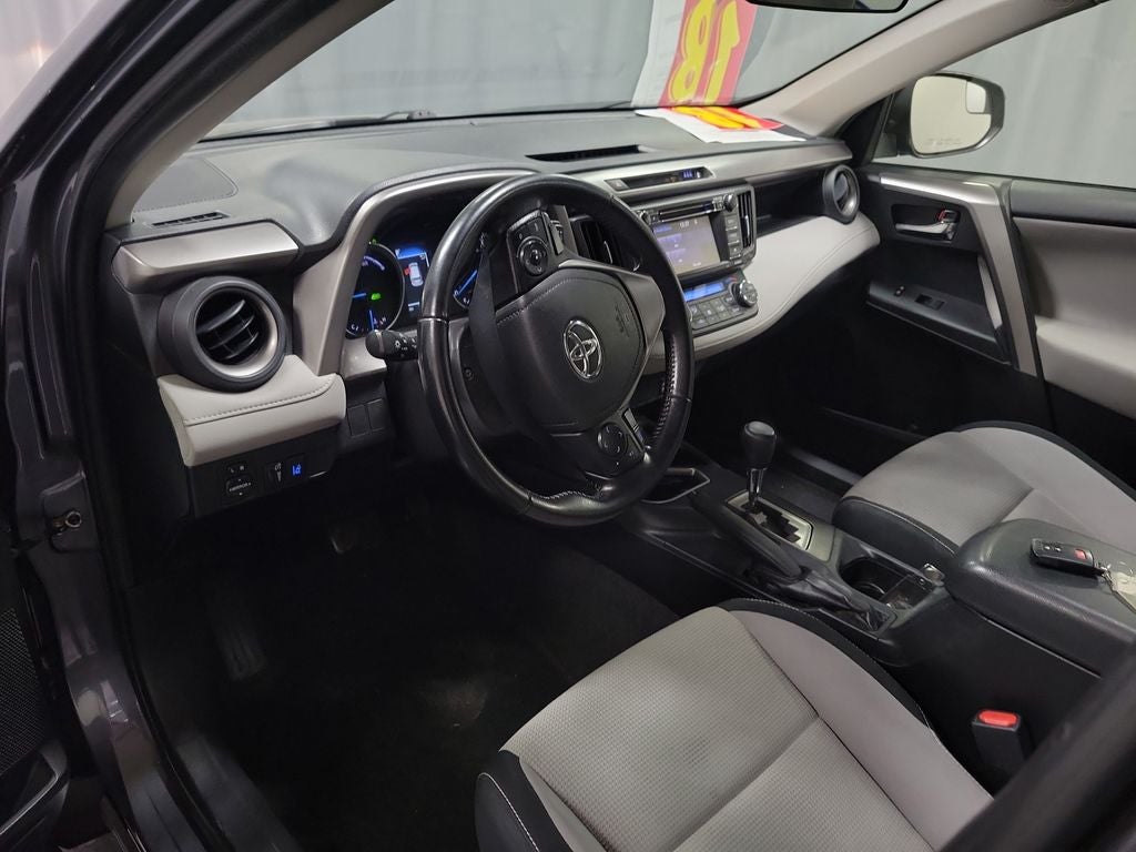 2017 Toyota RAV4 Hybrid XLE