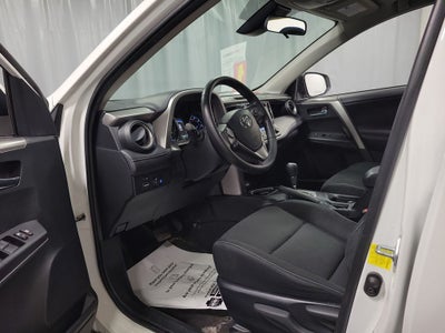 2017 Toyota RAV4 Hybrid XLE