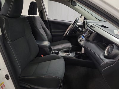 2017 Toyota RAV4 Hybrid XLE