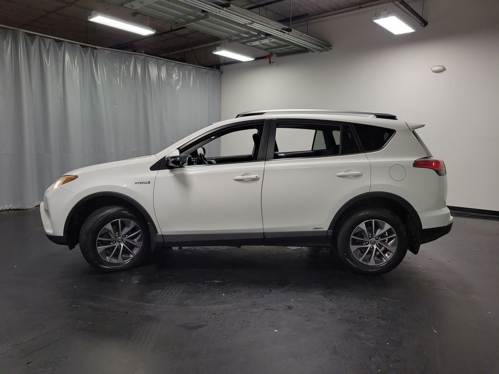 2017 Toyota RAV4 Hybrid XLE