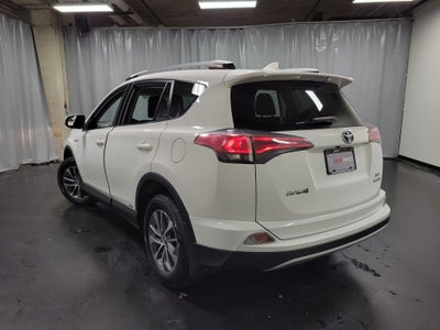 2017 Toyota RAV4 Hybrid XLE