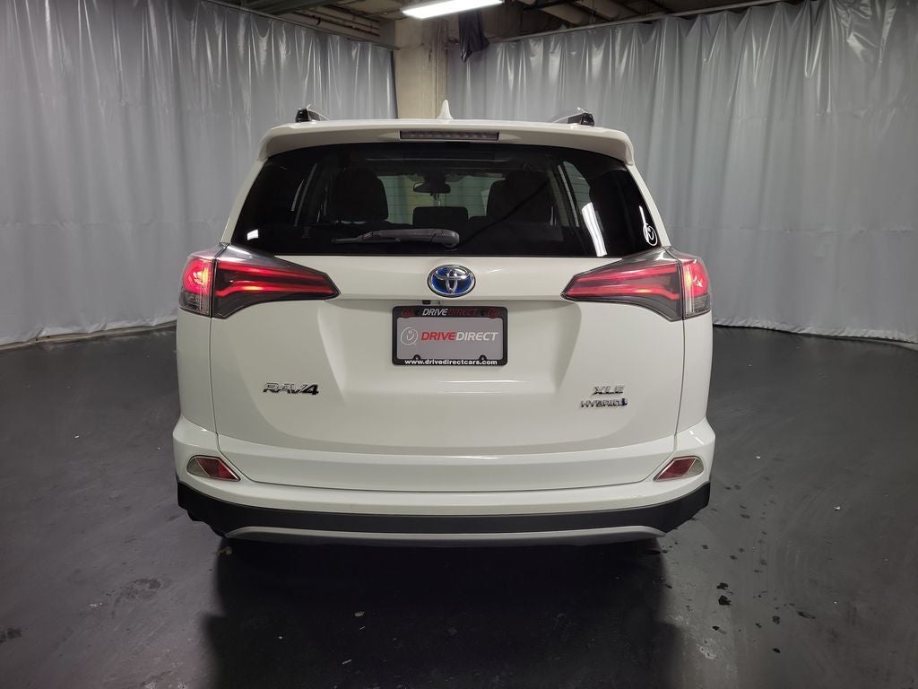 2017 Toyota RAV4 Hybrid XLE