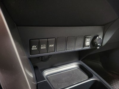 2017 Toyota RAV4 Hybrid XLE