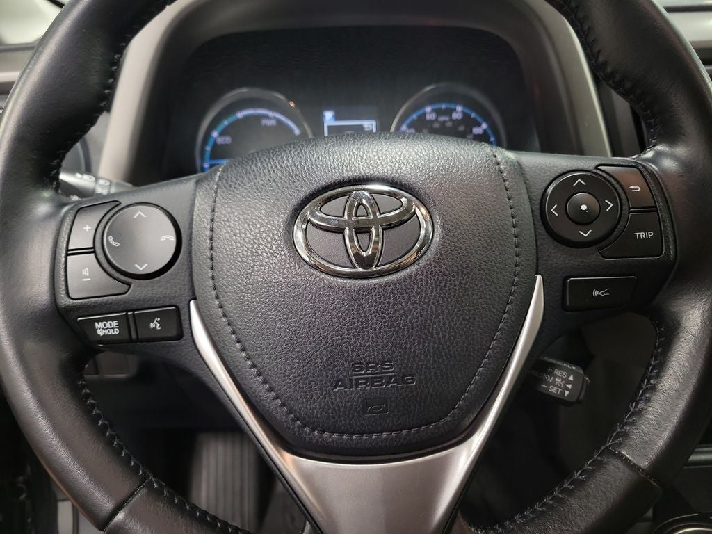 2017 Toyota RAV4 Hybrid XLE