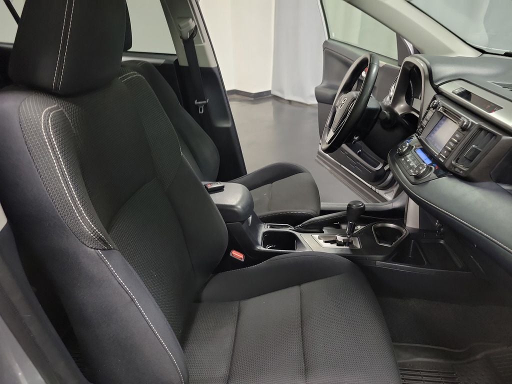 2017 Toyota RAV4 Hybrid XLE