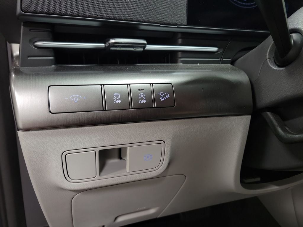 2025 Hyundai Kona SE