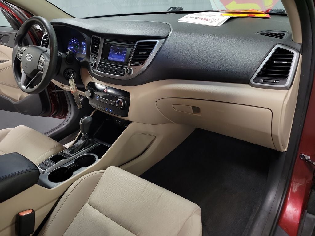 2016 Hyundai Tucson SE