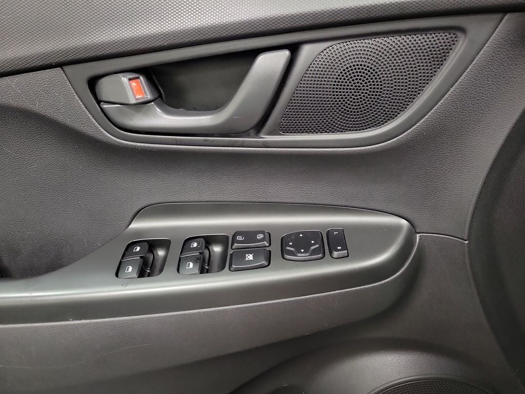 2022 Hyundai Kona SE