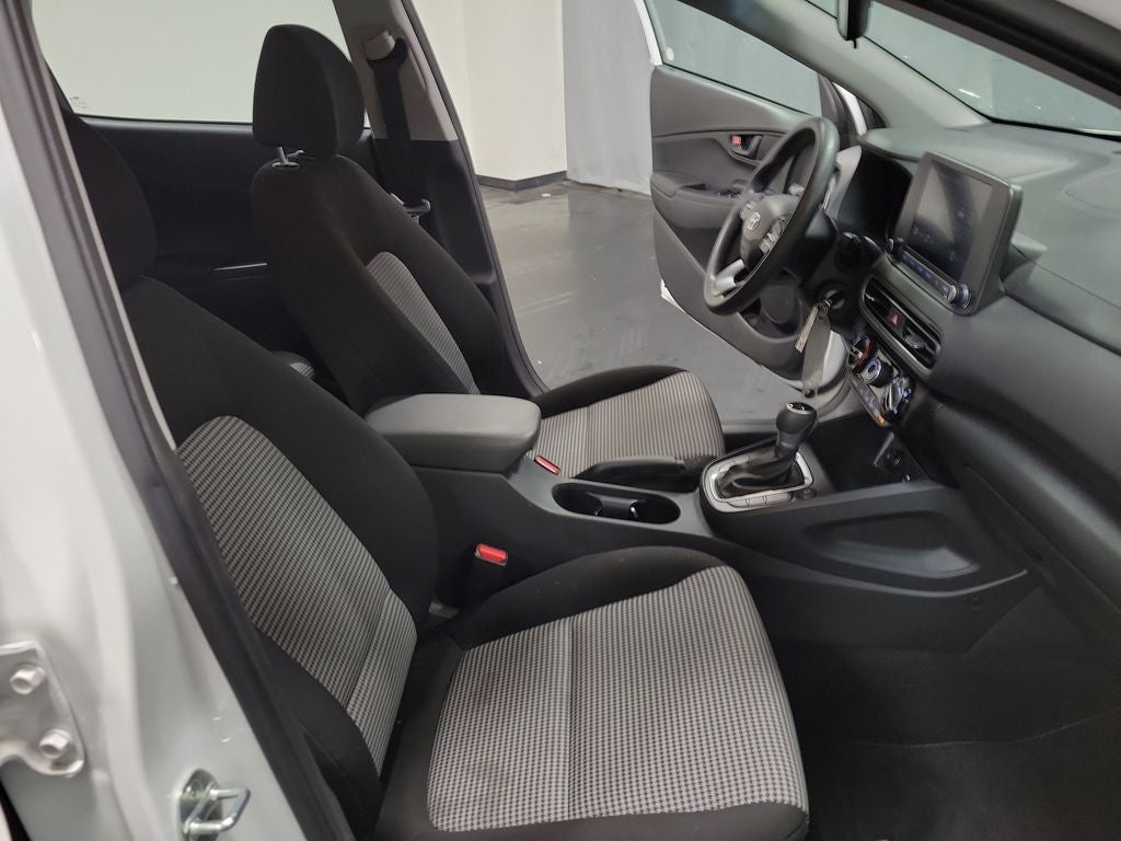 2022 Hyundai Kona SE