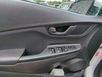 2022 Hyundai Kona SE