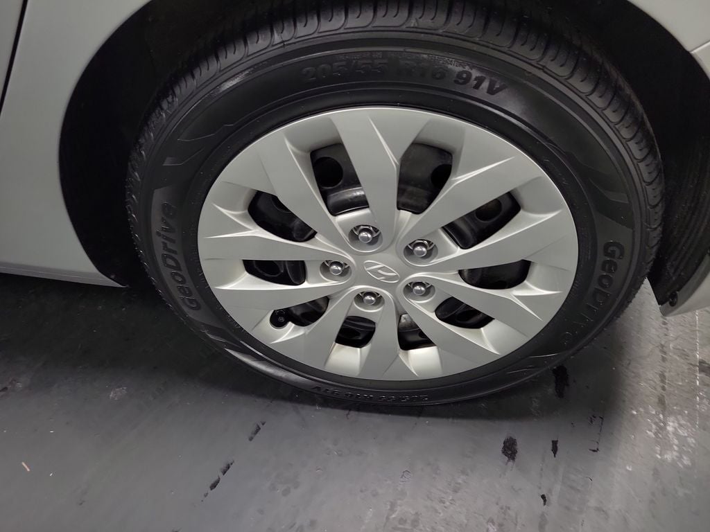 2016 Hyundai Elantra GT Base