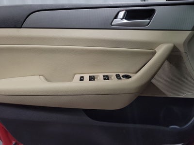2016 Hyundai Sonata Hybrid SE