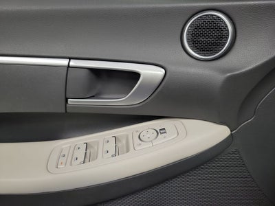 2025 Hyundai Sonata SE