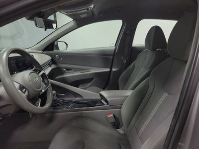 2022 Hyundai Elantra SE