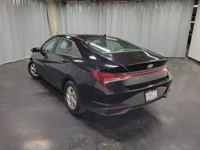 2023 Hyundai Elantra SE