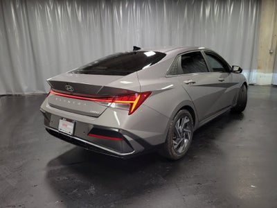 2024 Hyundai Elantra Limited
