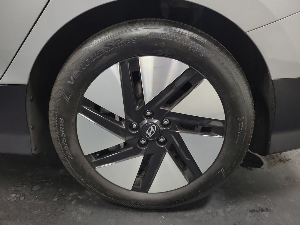 2024 Hyundai IONIQ 6 SE