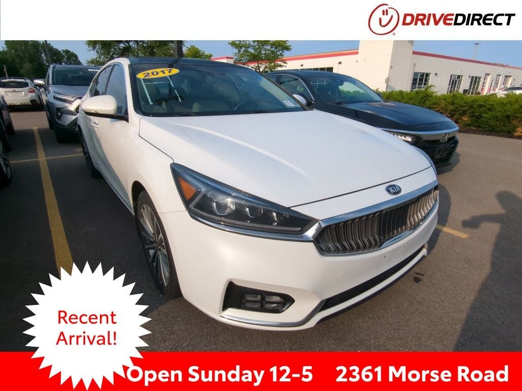 2017 Kia Cadenza Technology's photo