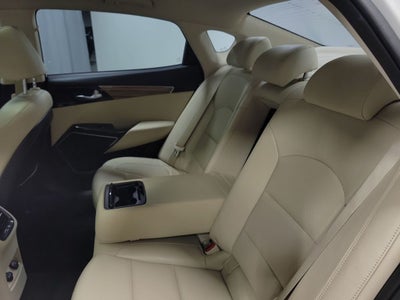 2017 Kia Cadenza Technology