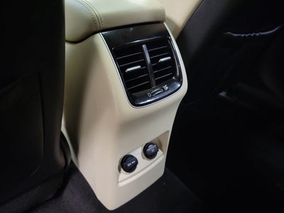 2017 Kia Cadenza Technology