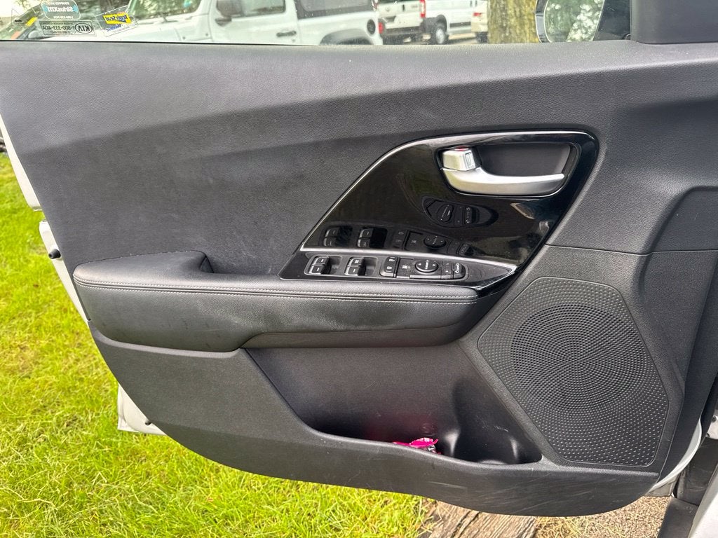 2021 Kia Niro Touring