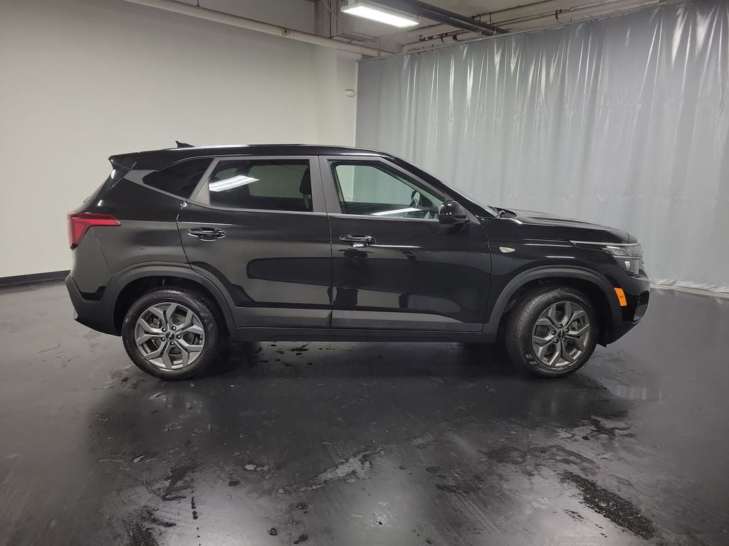 2025 Kia Seltos LX
