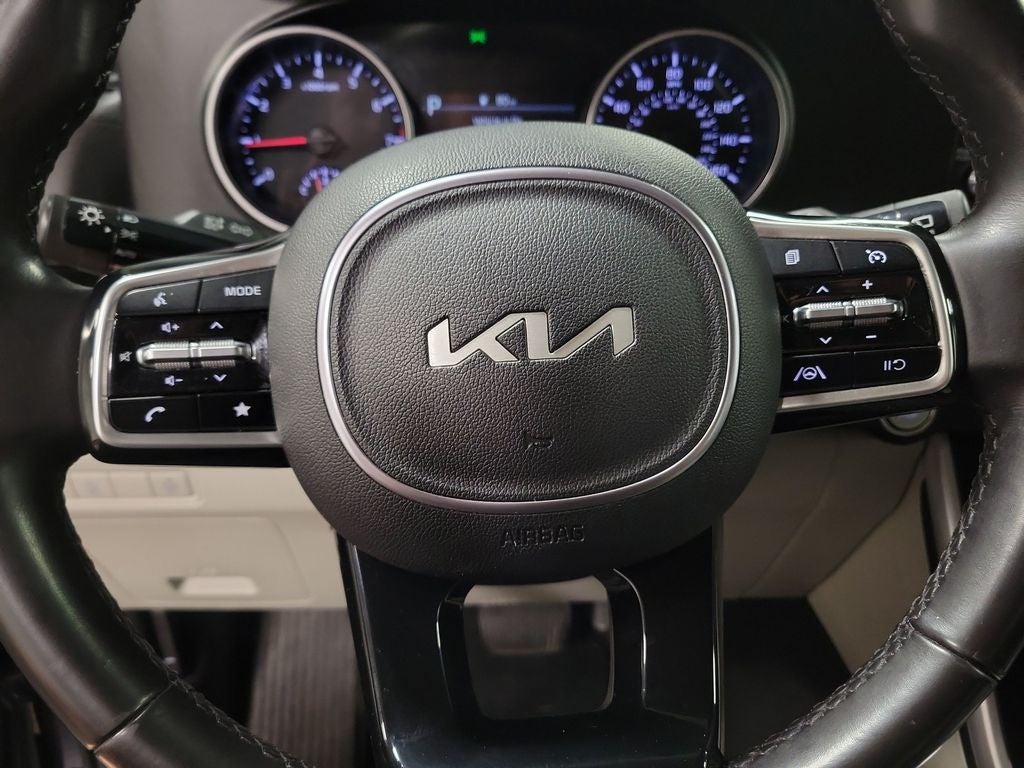 2023 Kia Carnival LX Seat Package